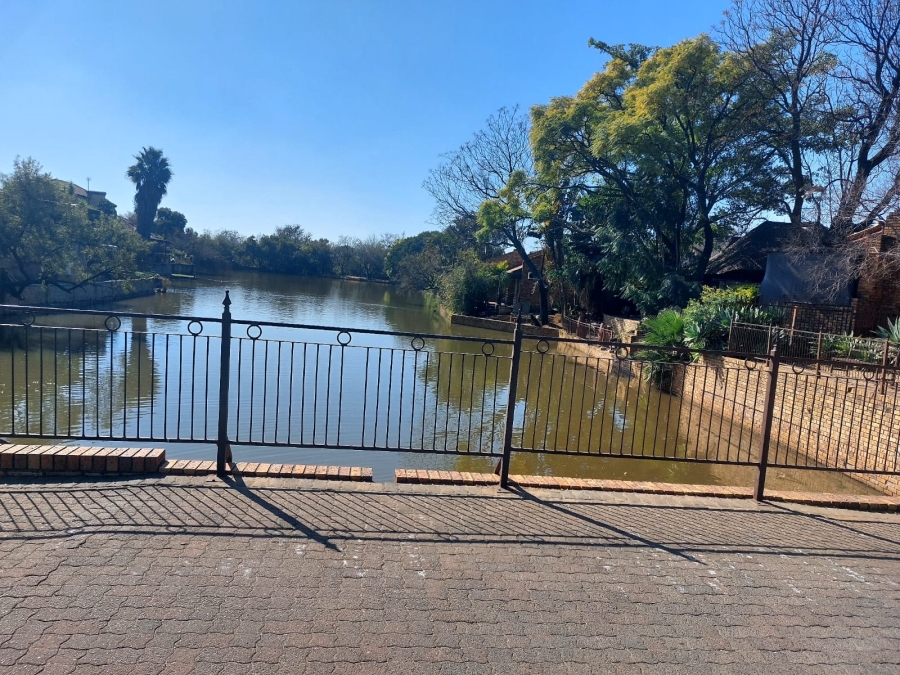 3 Bedroom Property for Sale in Safari Gardens North West